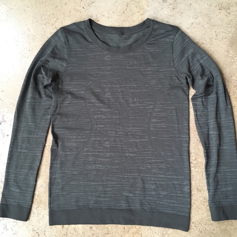 Lululemon Swiftly Relaxed Dark Olive Size 4